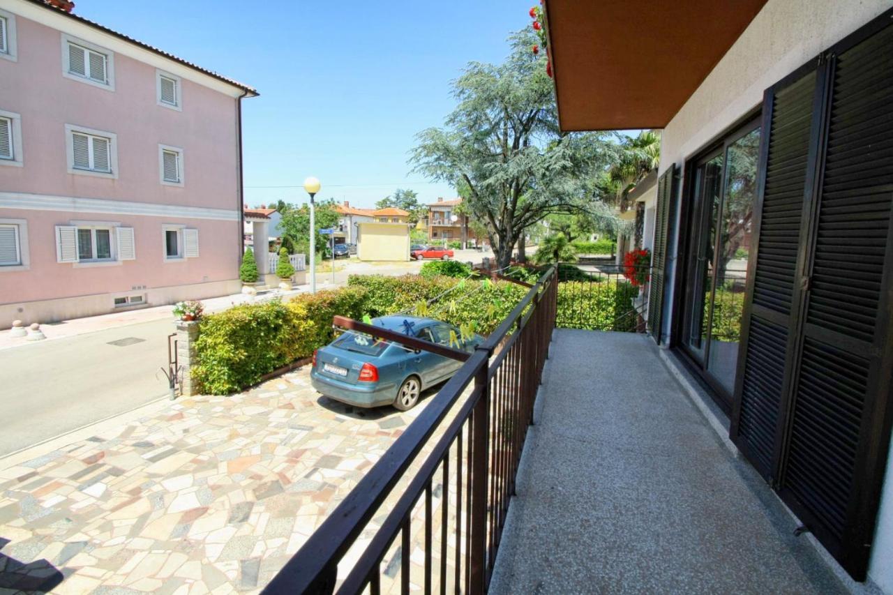 Apartments With A Parking Space Umag - 7666 外观 照片